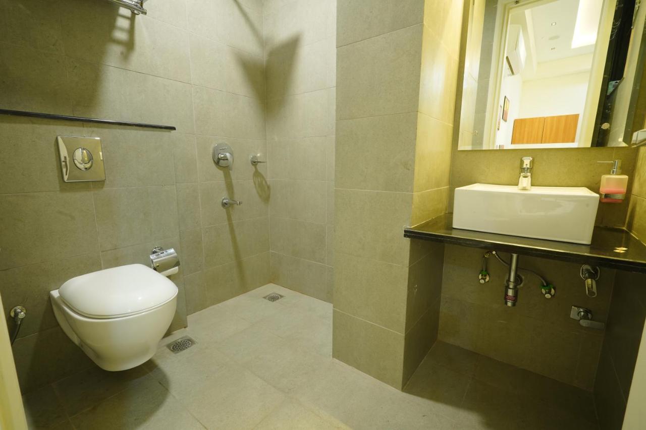 Hotel Octave Orchid Vista Gurgaon Exterior foto
